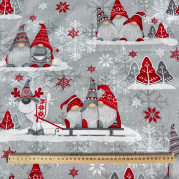 Lilac New Year's gnomes red